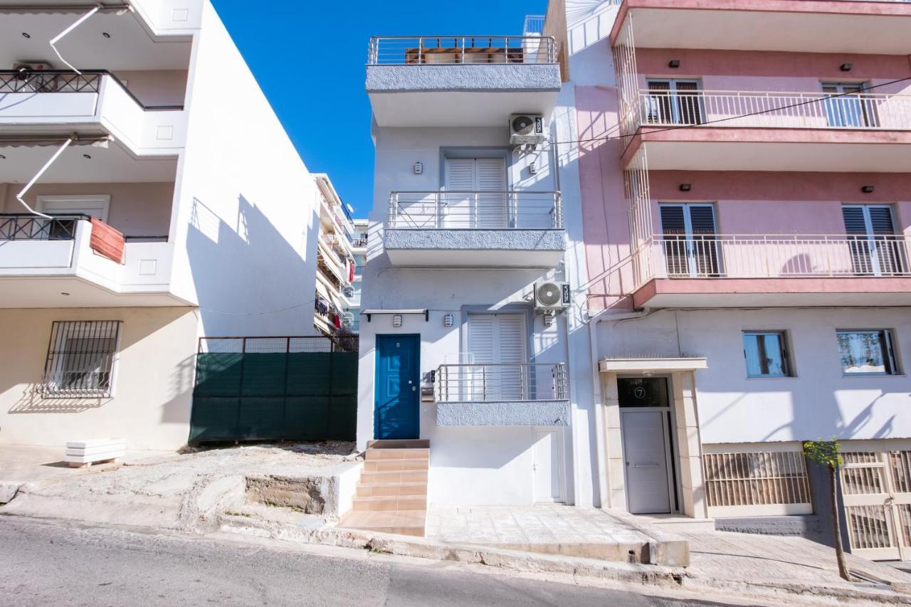 Urban Lifestyle Apartment In พีเรียส ภายนอก รูปภาพ